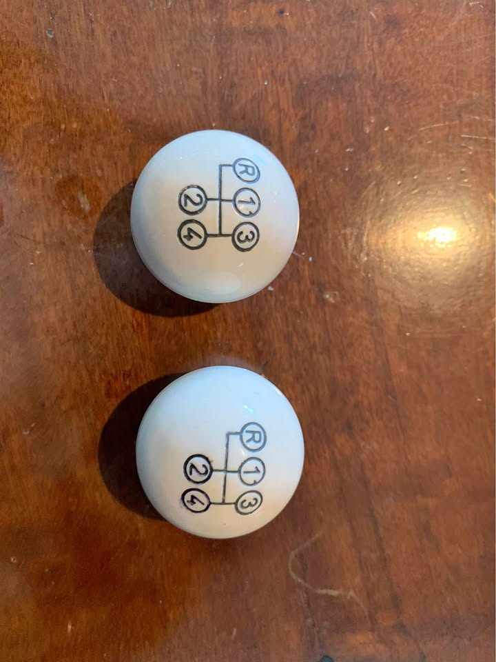 Mercedes Benz Pagoda gearknobs