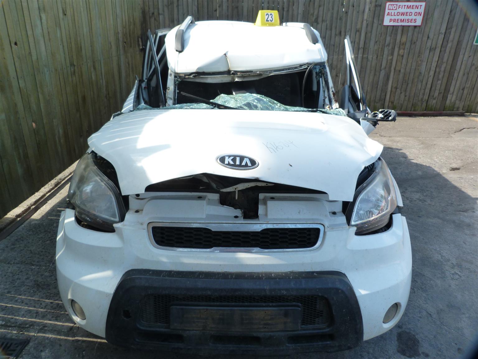 Kia Soul 1,6 Manual - 2010 Spares - Private Seller Kia Soul 1,6 Manual - 2010 Spares - Private Seller