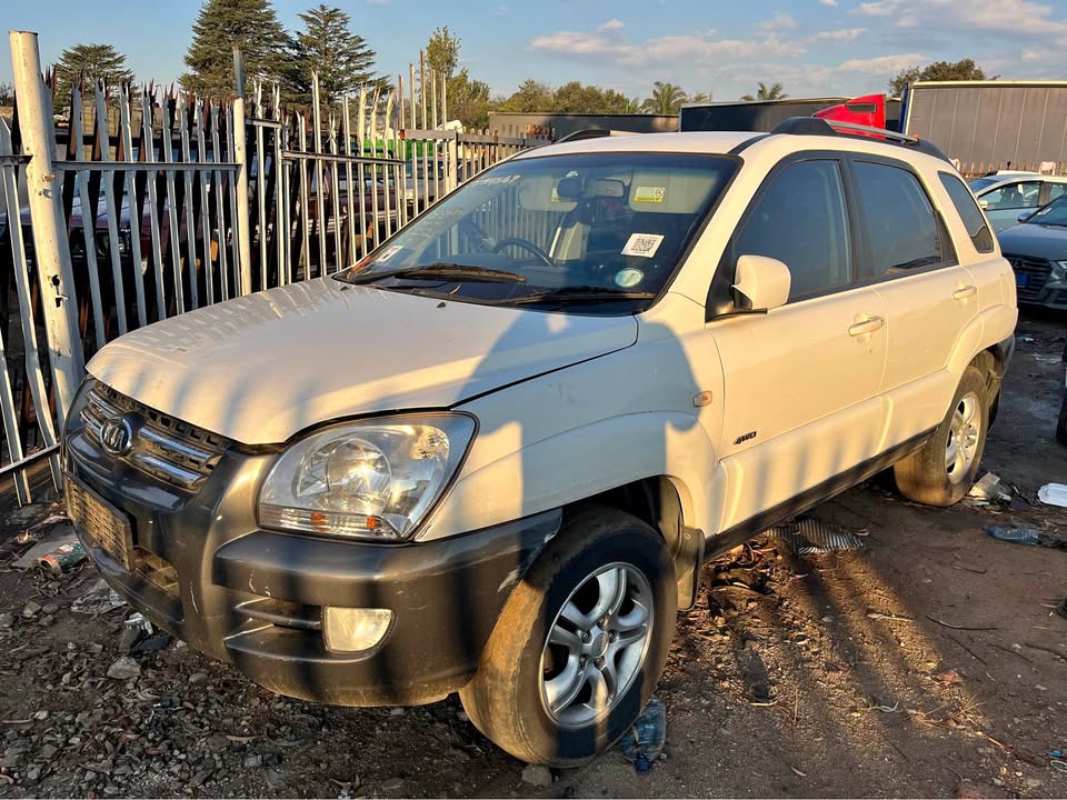 kia sportage stripping for parts/spares - Private Seller kia sportage stripping for parts/spares - Private Seller