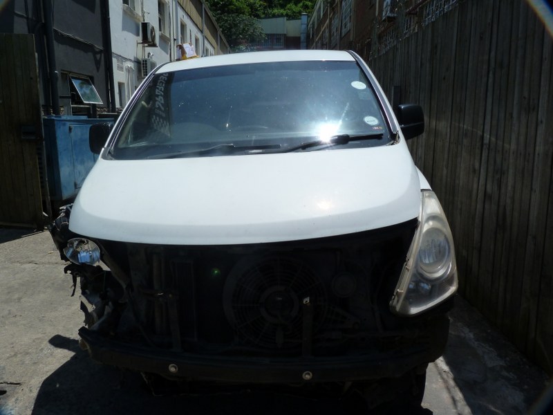 Hyundai H-1 2.5 CRDI Passenger AT White - 2010 STRIPPING FOR SPARES - Private Seller Hyundai H-1 2.5 CRDI Passenger AT White - 2010 STRIPPING FOR SPARES - Private Seller