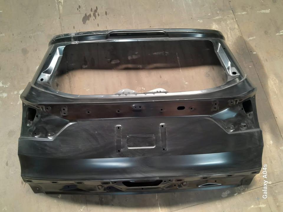 FORD KUGA 2012 REAR TAILGATE FOR SALE - Private Seller FORD KUGA 2012 REAR TAILGATE FOR SALE - Private Seller