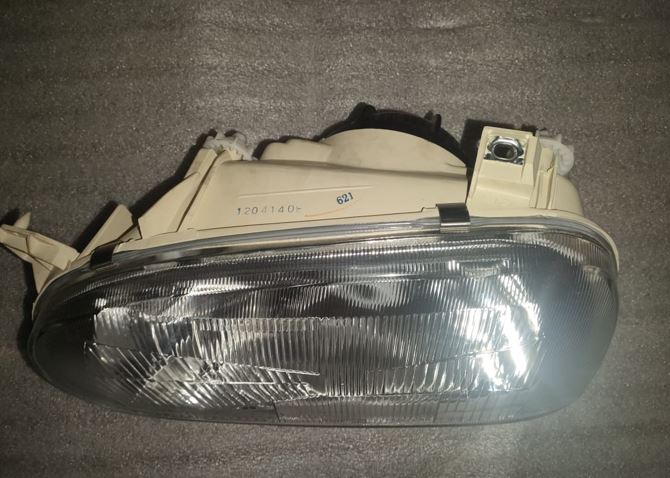 VW GOLF MK3 1992 – 1997 BRAND NEW HEADLIGHTS FOR SALE - Private Seller VW GOLF MK3 1992 – 1997 BRAND NEW HEADLIGHTS FOR SALE - Private Seller