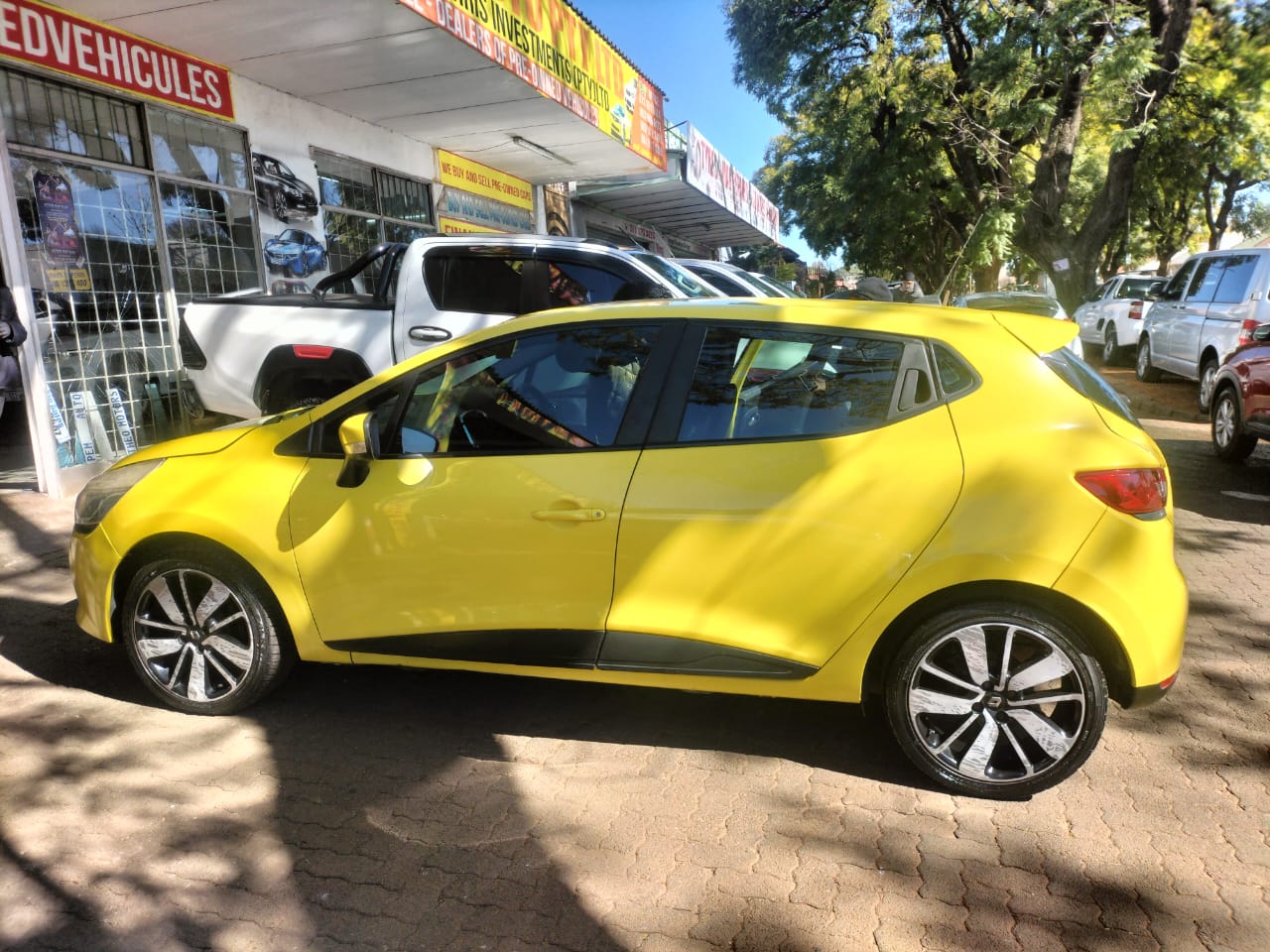 2015 RENAULT CLIO 900T 1.292,000KM GOT SERVICE BOOK