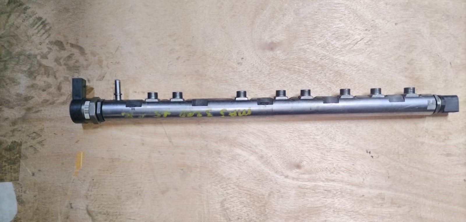 BMW X5 N57 Diesel Injector Common Rail with Sensor for Sale - Private Seller BMW X5 N57 Diesel Injector Common Rail with Sensor for Sale - Private Seller
