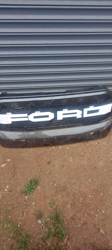 Ford ranger t7 aftermarket grill for sale - Private Seller Ford ranger t7 aftermarket grill for sale - Private Seller