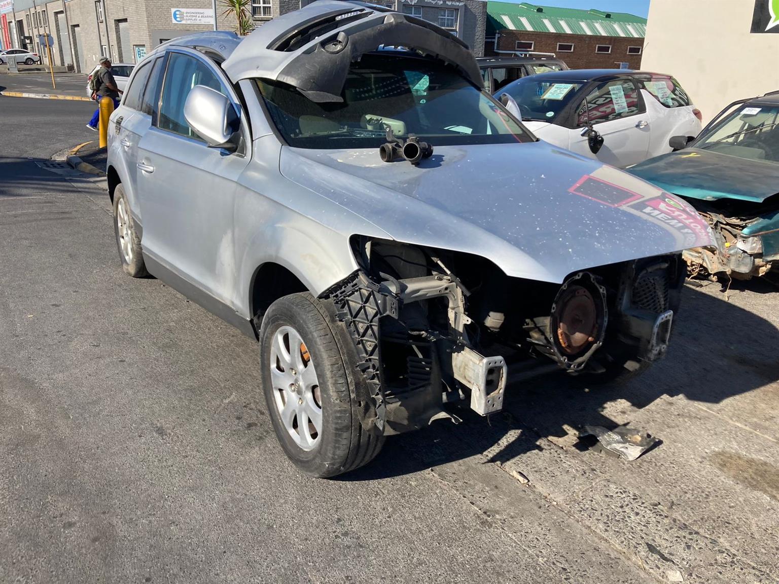 2010 Audi Q7 #BUG 3.0 AUTO Spares - Private Seller 2010 Audi Q7 #BUG 3.0 AUTO Spares - Private Seller