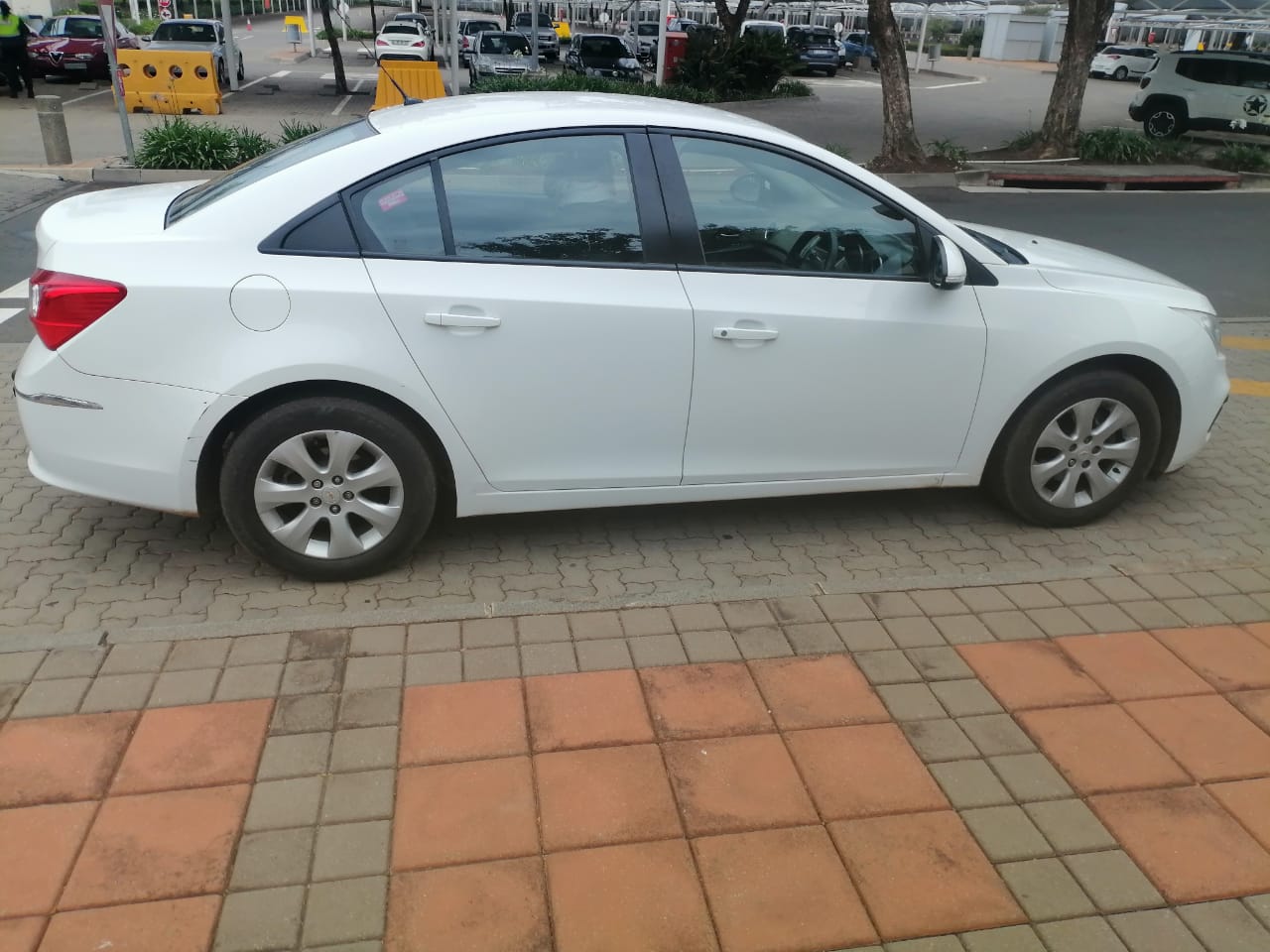 Used 2016 Chevrolet Cruze 1.6 L - Private Seller Used 2016 Chevrolet Cruze 1.6 L - Private Seller