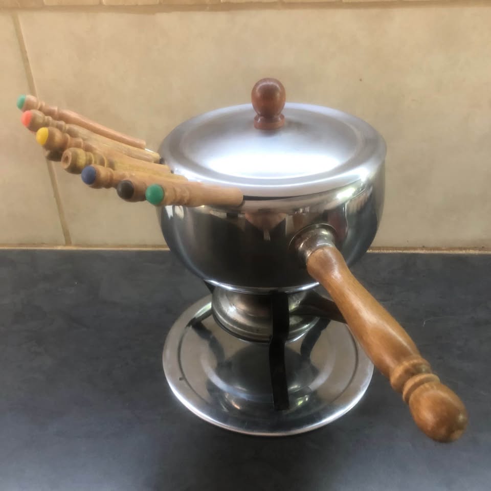 2 Cheese Fondue sets. Used but good condition. Collect Mayberry Park. 2 Cheese Fondue sets. Used but good condition. Collect Mayberry Park.