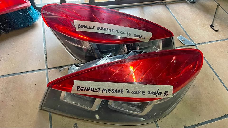 Renault Megane 3 Coupe taillights - Private Seller Renault Megane 3 Coupe taillights - Private Seller