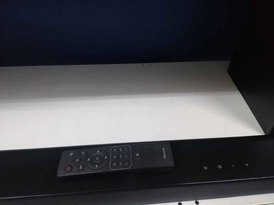 HISENSE HS212F SOUNDBAR AND SUB WOOFER