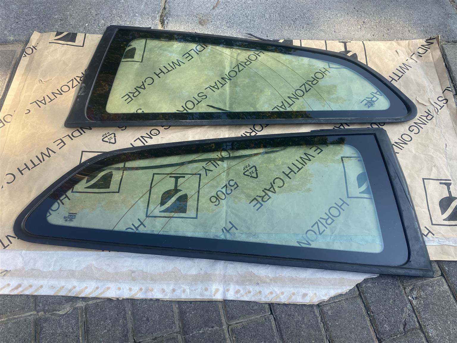 2013 VOLVO C30 REAR QUARTER GLASSES FOR SALE. IN PRISTINE CONDITION - Private Seller