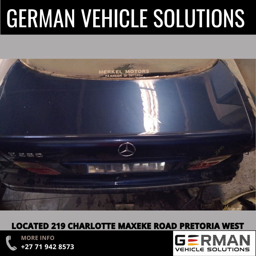 Mercedes Benz E280 boot lid for sale W210 - Private Seller
