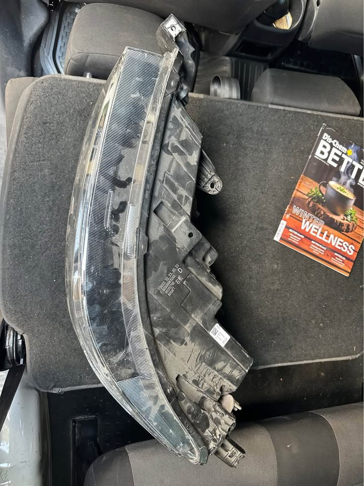 Chery Tiggo 8 Pro or Tiggo 8 Pro Max. left side headlight - Private Seller Chery Tiggo 8 Pro or Tiggo 8 Pro Max. left side headlight - Private Seller