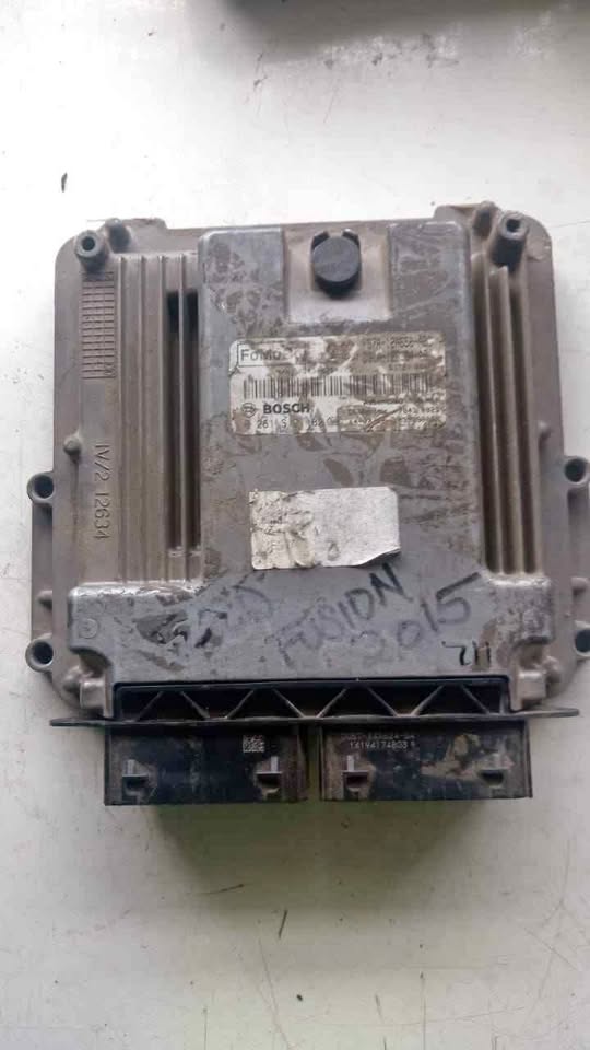 Ford fusion 2015 computer box Ford fusion 2015 computer box