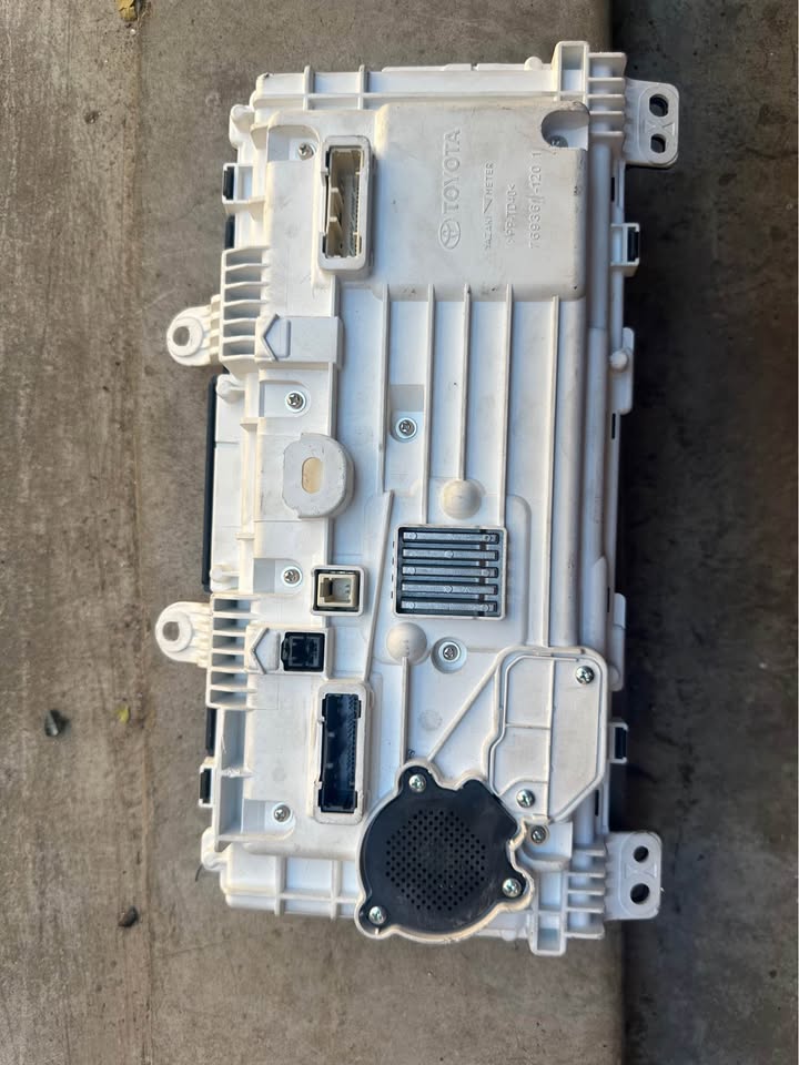 Toyota and  Lexus Instrument Cluster - Private Seller