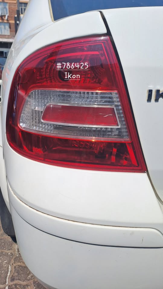 Ford ikon Rear Taillamps - Private Seller Ford ikon Rear Taillamps - Private Seller