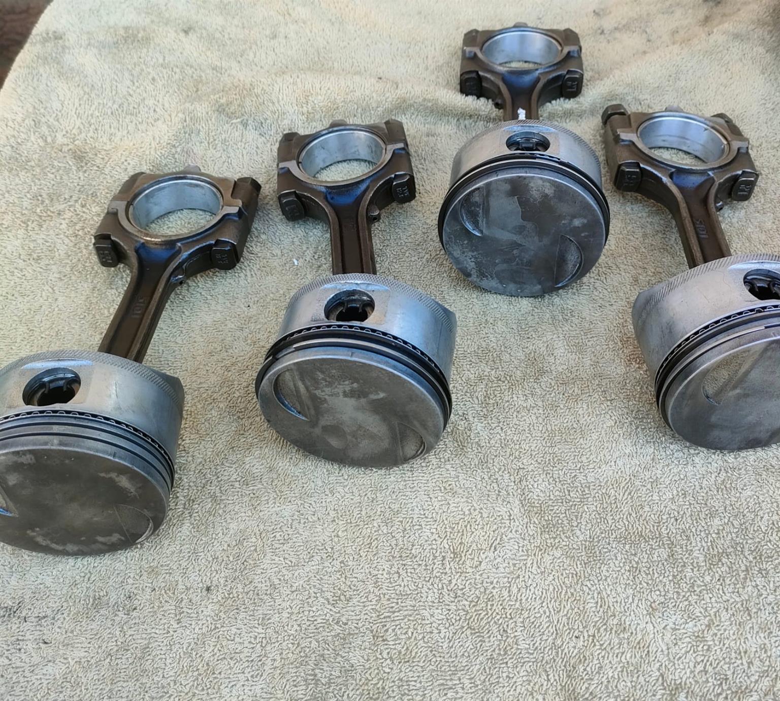 Tata Indica 1.4 Pistons with Conrods Junk Mail