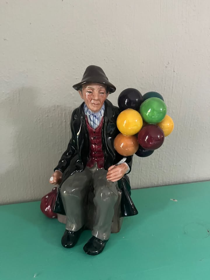 Glass Elephant & The Balloon Man.