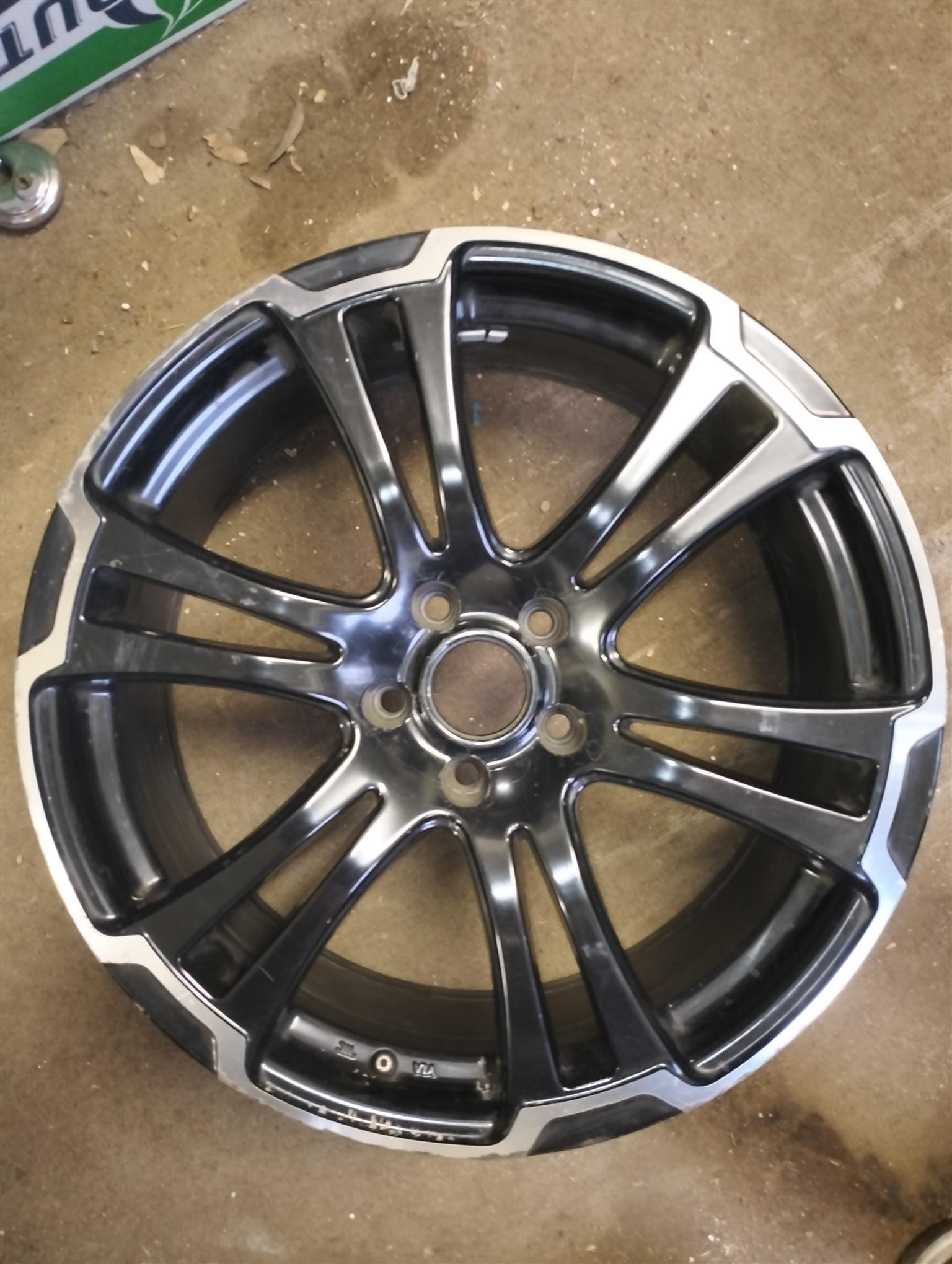Golf -6/7R mags or nice 19" mags WANTED