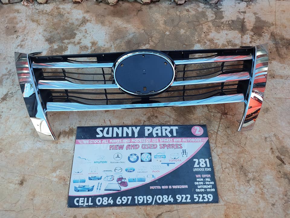 Toyota Fortuner Grill - Private Seller