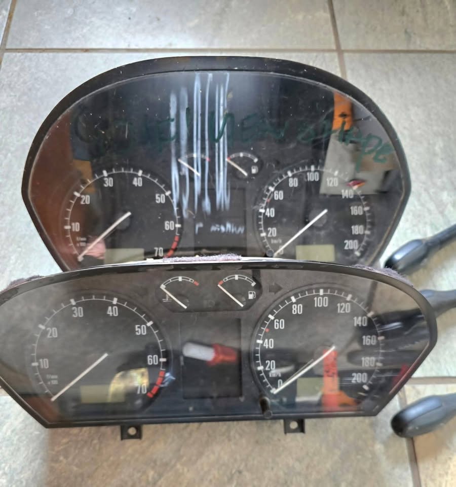 Mazda 3 Cluster/ECU Good Condition - Private Seller Mazda 3 Cluster/ECU Good Condition - Private Seller