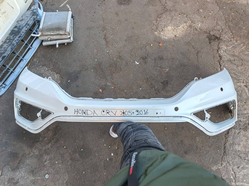 Honda CRV back bumper 2015-2016 - Private Seller Honda CRV back bumper 2015-2016 - Private Seller
