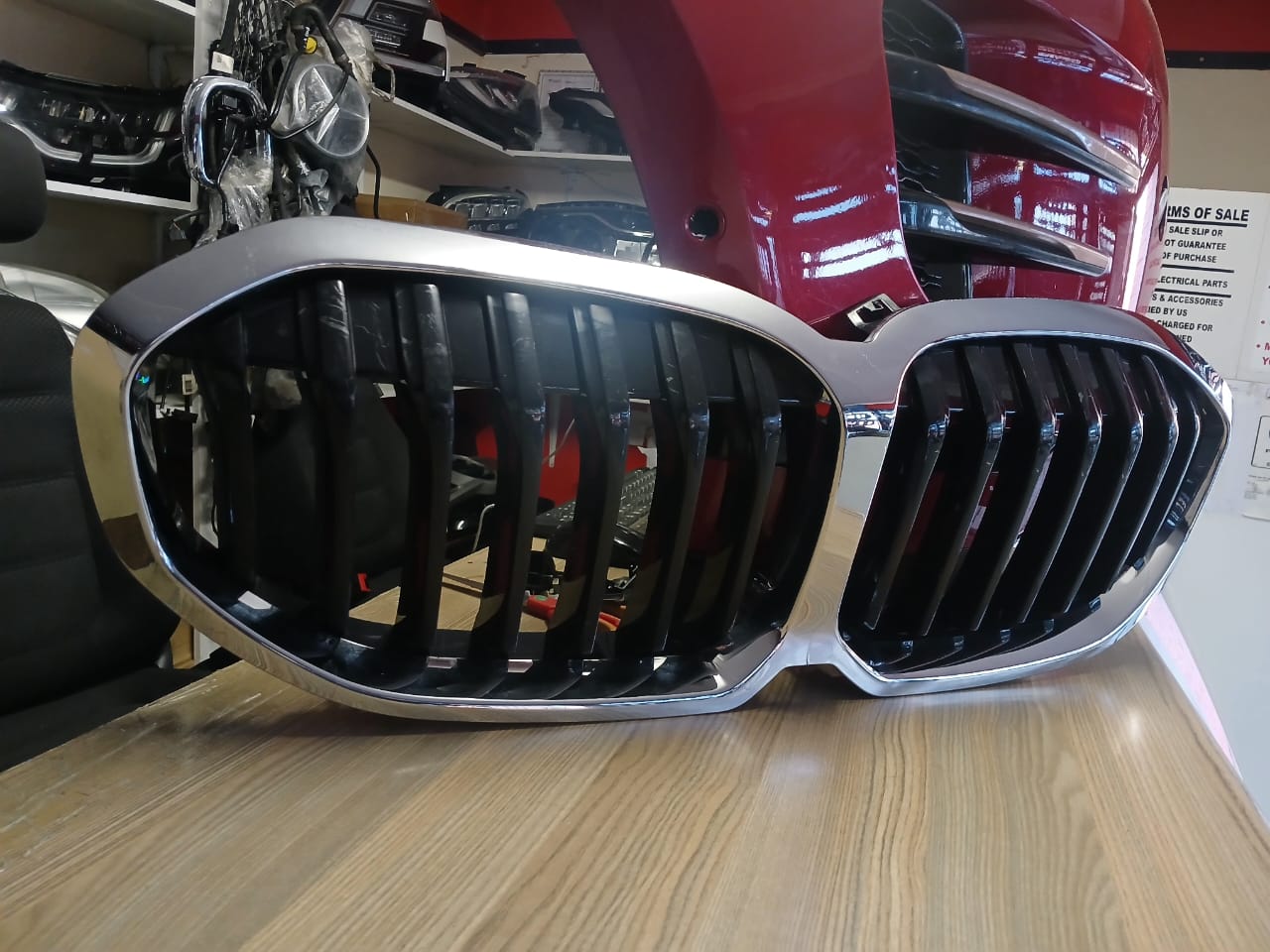 2019-2023 BMW 1 SERIES F40 FRONT BUMPER GRILL GLOSS BLACK - Private Seller 2019-2023 BMW 1 SERIES F40 FRONT BUMPER GRILL GLOSS BLACK - Private Seller