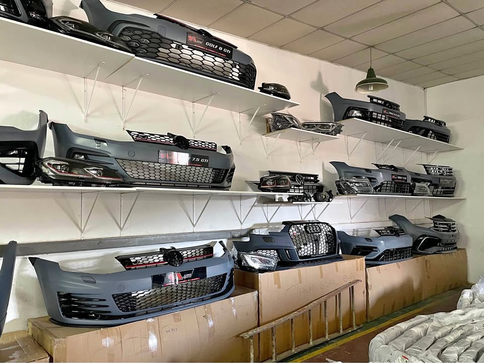 Gti and R line front bumpers and headlight available Gti and R line front bumpers and headlight available