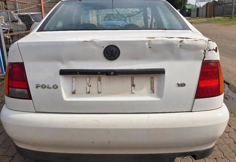 Volkswagen Polo Classic STRIPPING FOR SPARES/PARTS