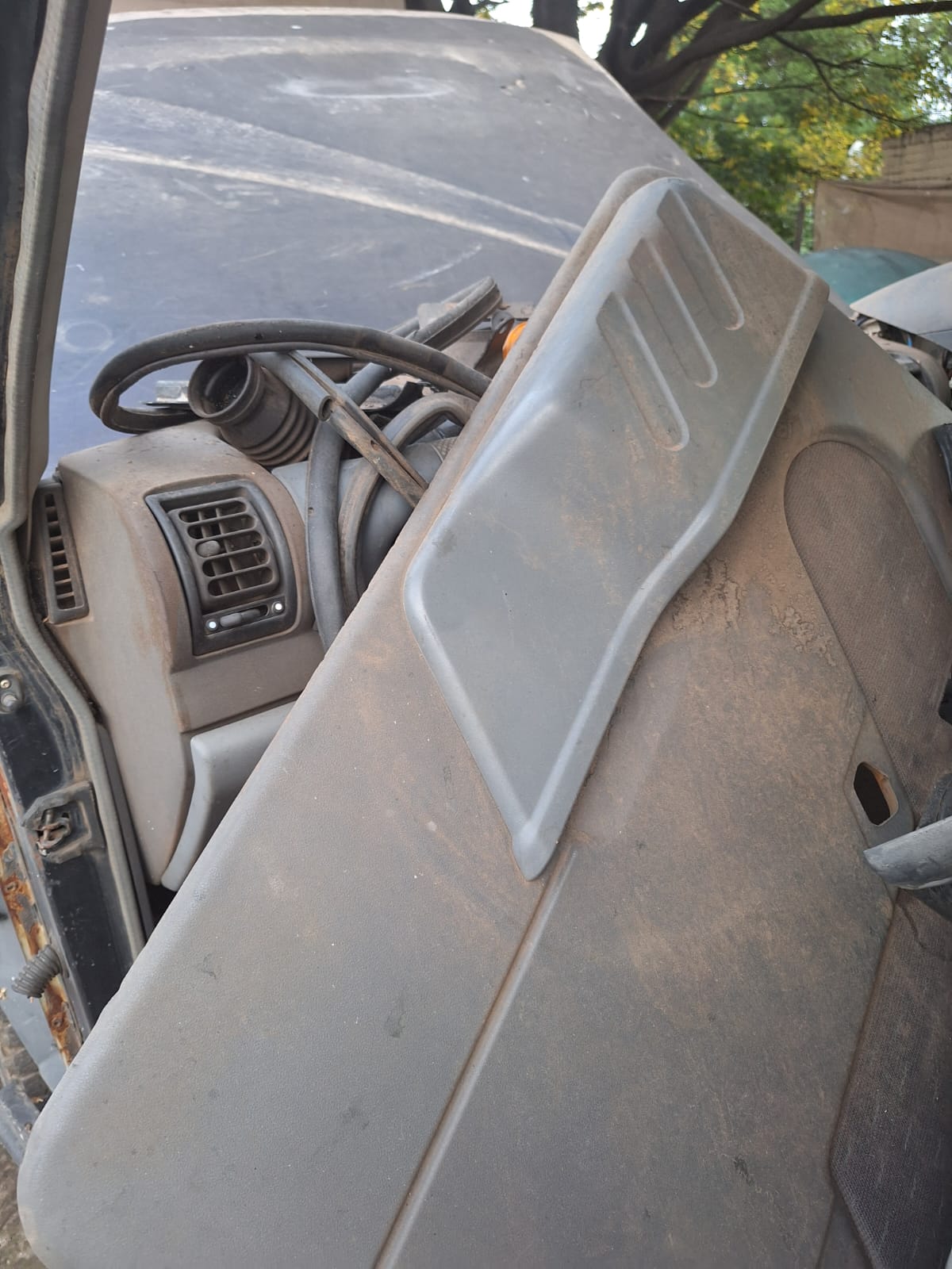 Land Rover for spares as is