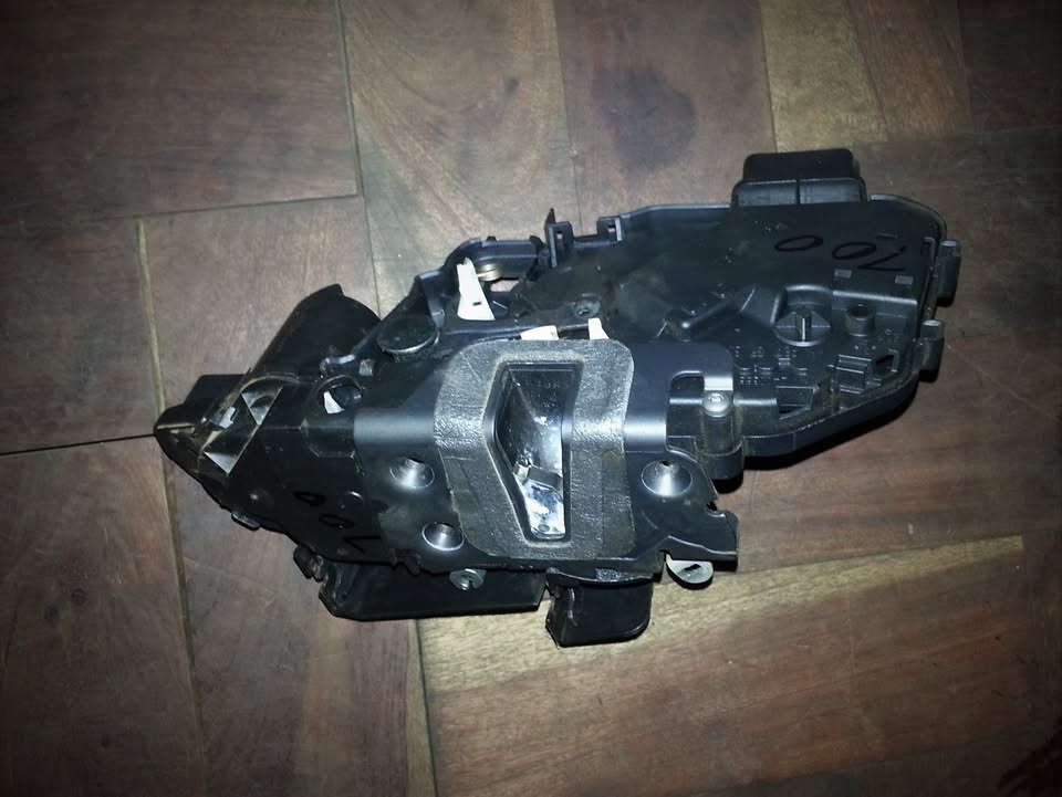 Land Rover Door Locks for sale | AUTO EZI - Private Seller