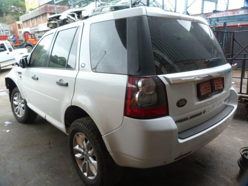 Land Rover Freelander 2 2.2 SD4 AT White - 2011 STRIPPING FOR SPARES - Private Seller Land Rover Freelander 2 2.2 SD4 AT White - 2011 STRIPPING FOR SPARES - Private Seller