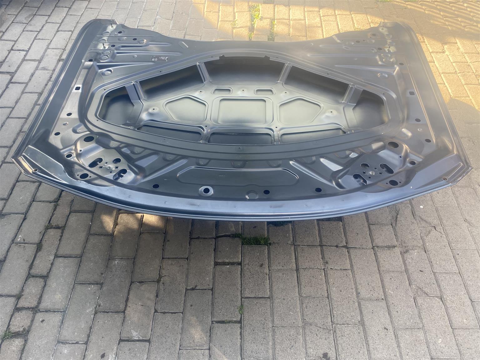 2017 BMW F30 BONNET FOR SALE. IN PRISTINE CONDITION