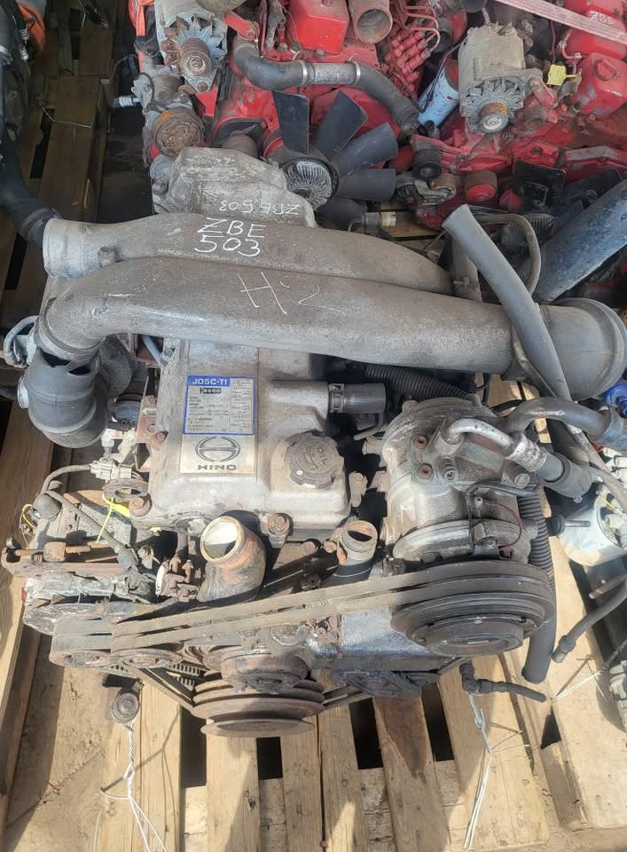 ISUZU 6HK1 ENGINE. EXCELLENT CONDITION.  COMPLETE - Private Seller