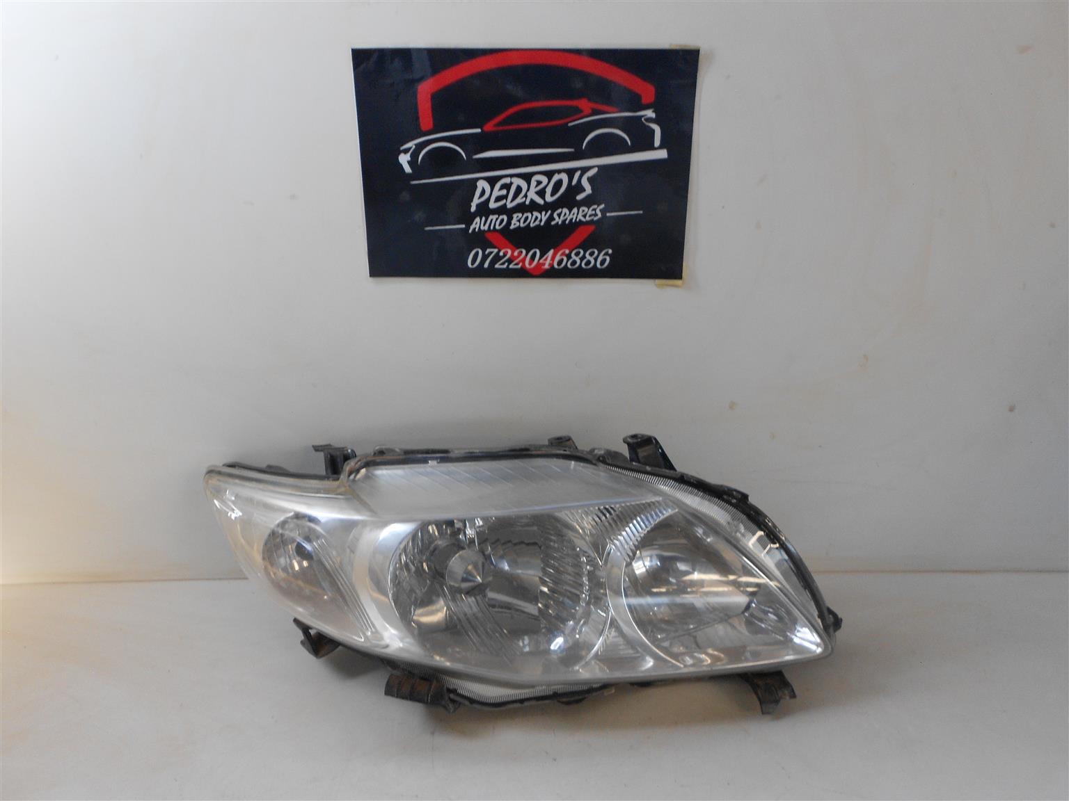 Toyota Corolla E15 2010 HEADLIGHTS