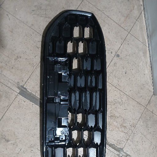 Suzuki swift grill