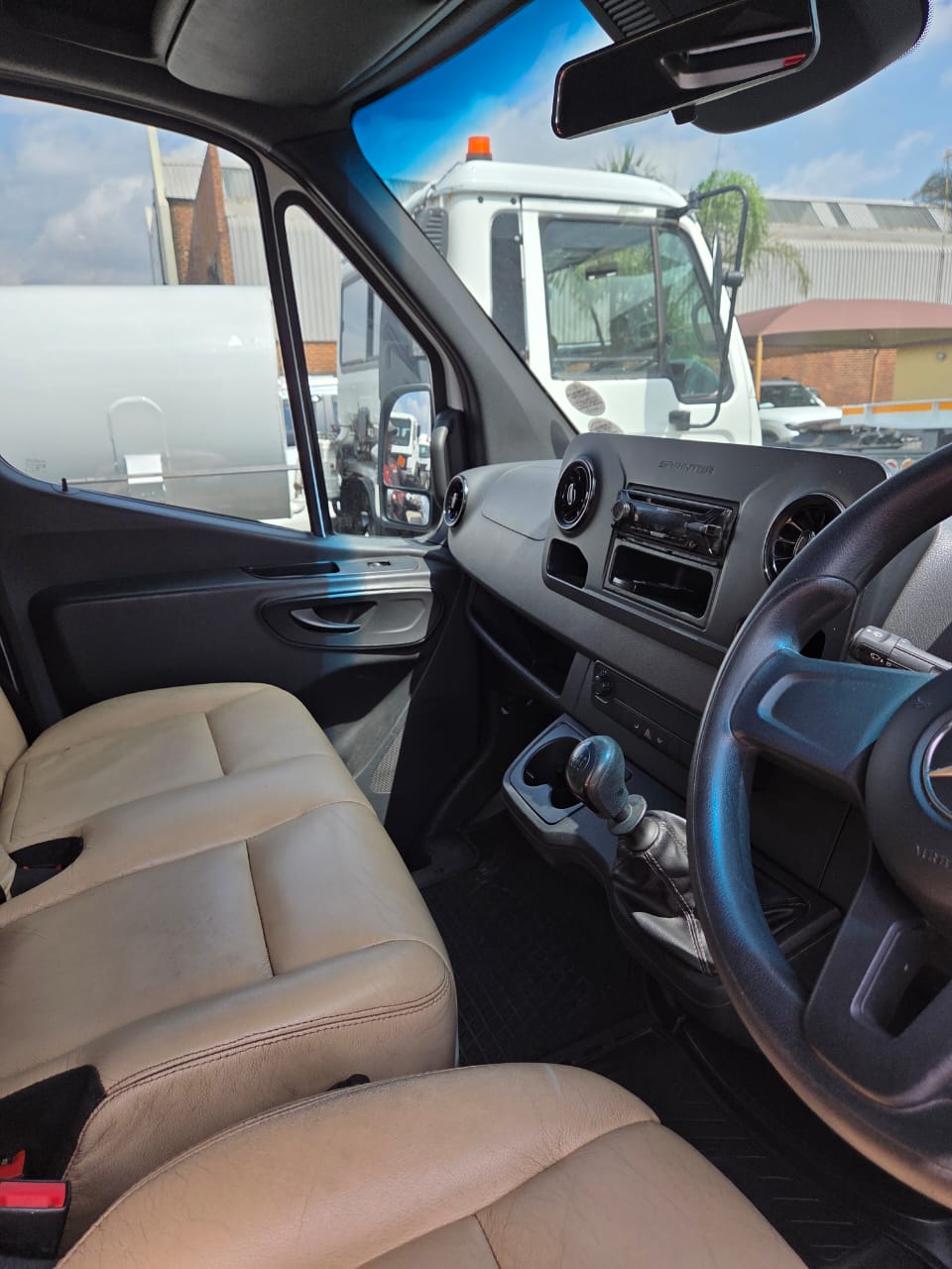 Mercedes Sprinter Bus