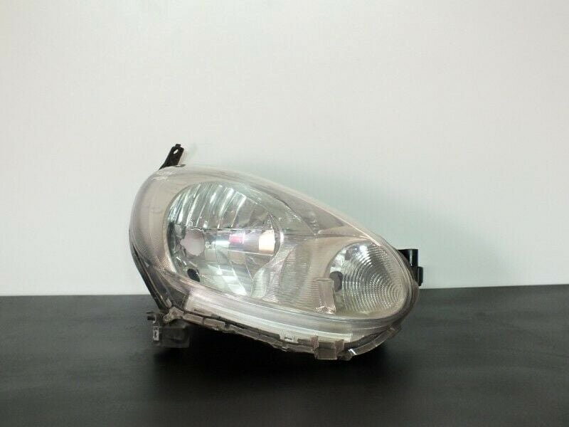 Nissan Micra Right Side Headlight 2010-2015 - Private Seller Nissan Micra Right Side Headlight 2010-2015 - Private Seller