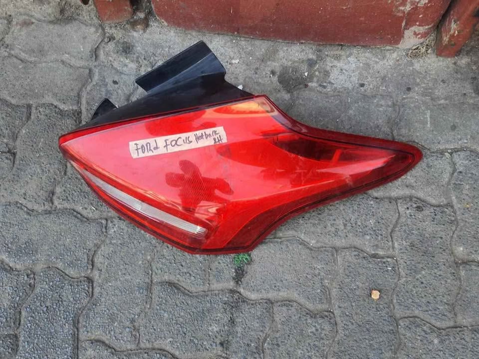 Ford Focus Hatchback Taillight Rightside. - Private Seller Ford Focus Hatchback Taillight Rightside. - Private Seller