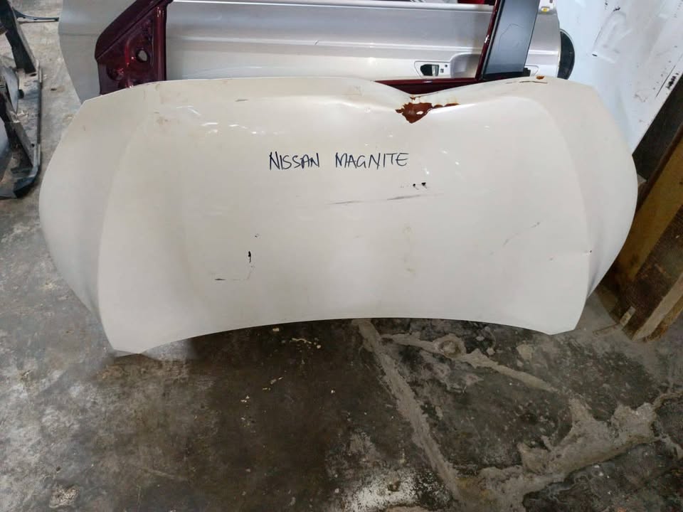 Nissan margnite bonnet - Private Seller Nissan margnite bonnet - Private Seller