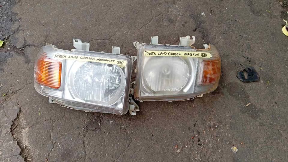 TOYOTA LAND CRUISER HEADLIGHT LH&RH - Private Seller TOYOTA LAND CRUISER HEADLIGHT LH&RH - Private Seller