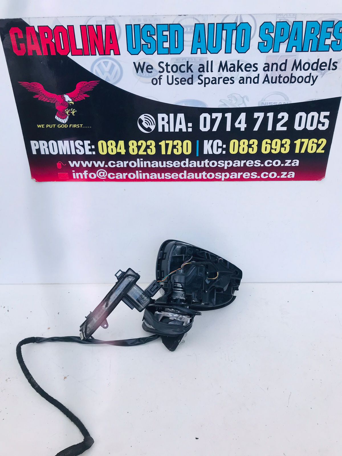 Mazda 3 left side mirror glass - Private Seller Mazda 3 left side mirror glass - Private Seller
