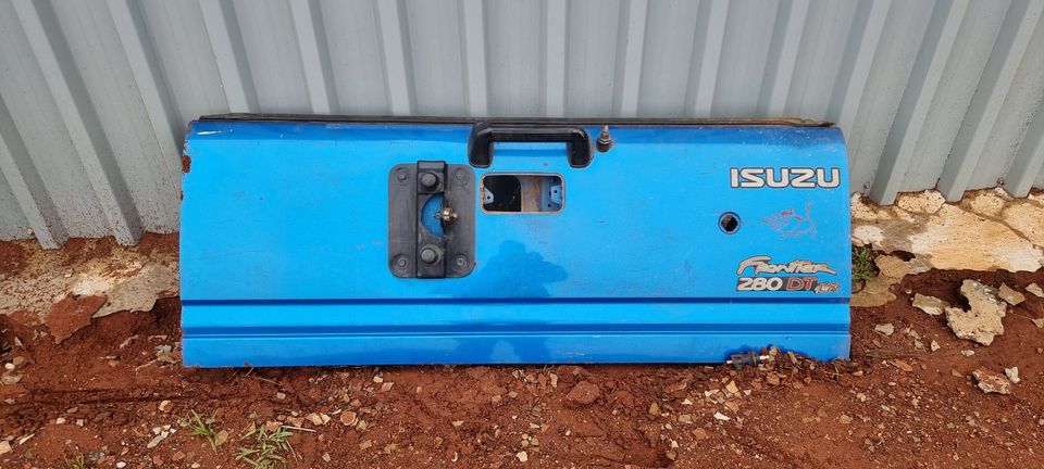 Isuzu Frontier Tailgate - Private Seller