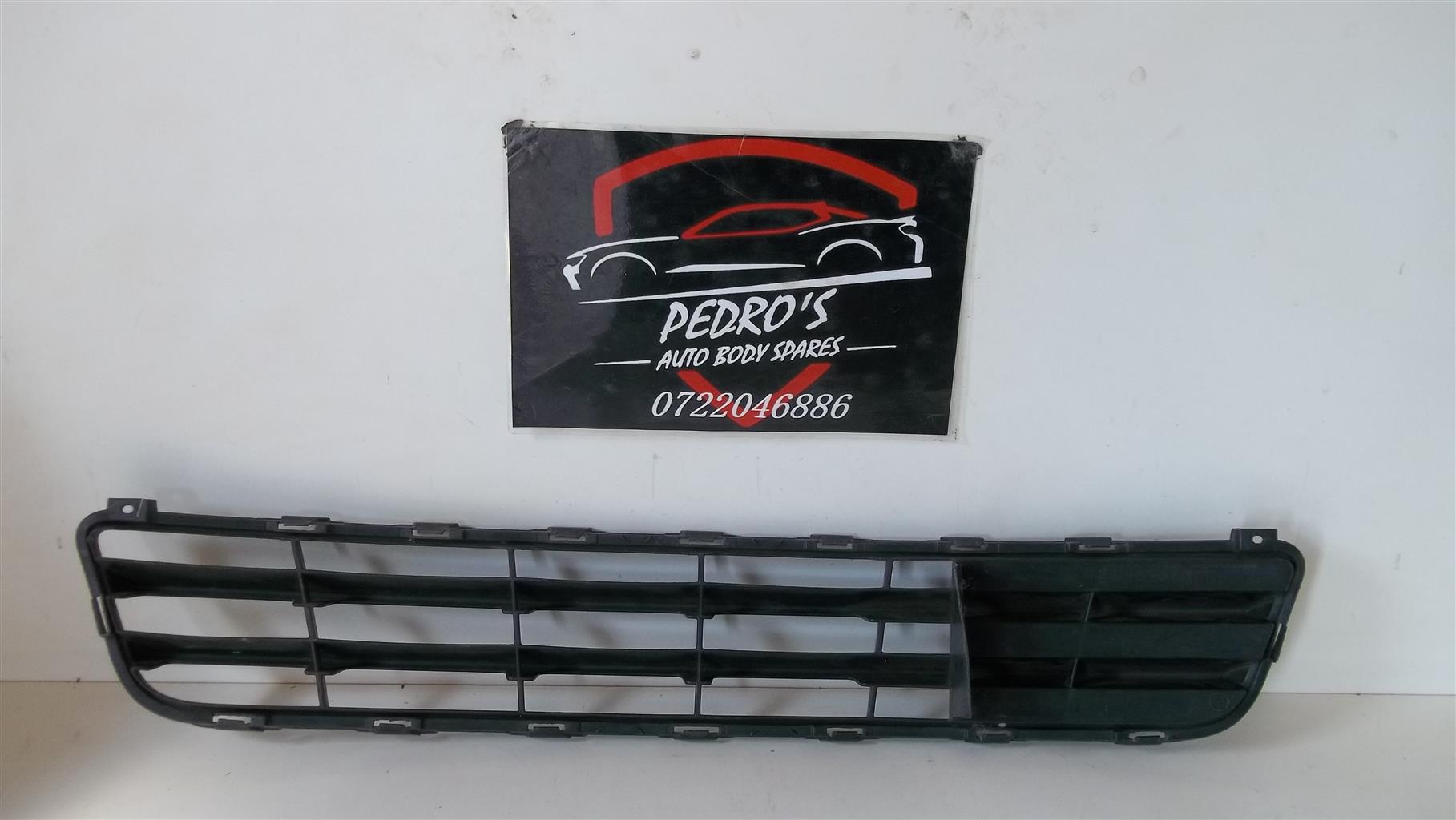 Suzuki Swift '07-'11 front bumper lower grille - Private Seller Suzuki Swift '07-'11 front bumper lower grille - Private Seller