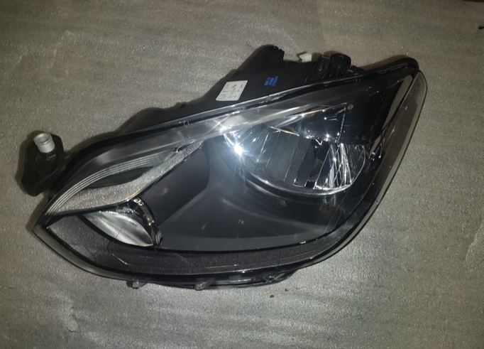 VW UP BRAND NEW HEADLIGHTS FOR SALE - Private Seller VW UP BRAND NEW HEADLIGHTS FOR SALE - Private Seller