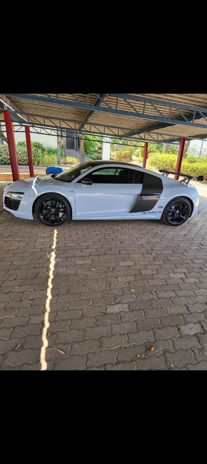 Used 2013 Audi 8 R8 5.2 V10 plus quattro - Private Seller Used 2013 Audi 8 R8 5.2 V10 plus quattro - Private Seller