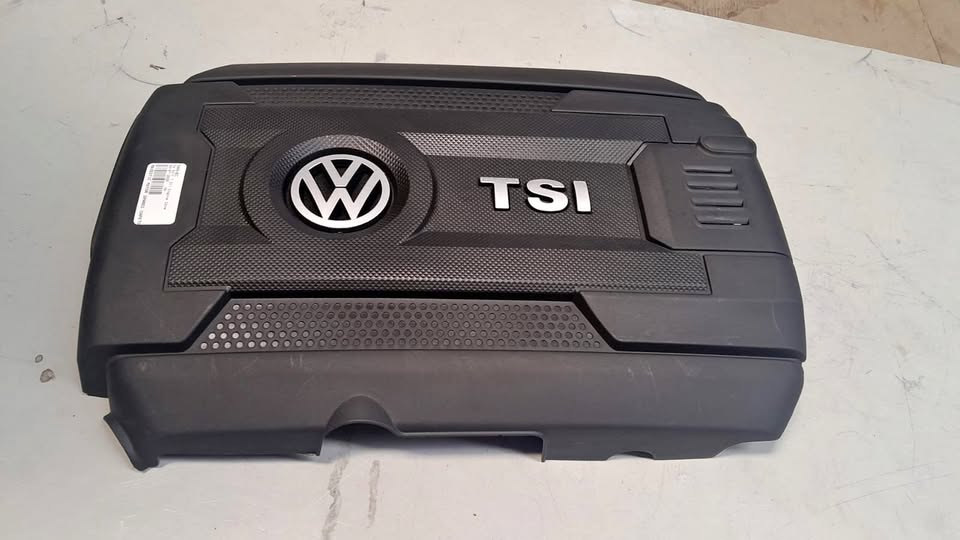 VW GOLF 7 ENGINE COVERS FOR SALE - Private Seller VW GOLF 7 ENGINE COVERS FOR SALE - Private Seller
