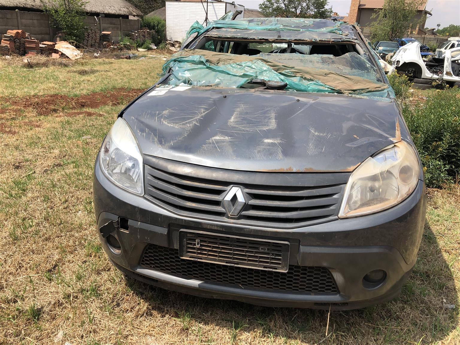 Renault Sandero Stripping for Parts - Private Seller Renault Sandero Stripping for Parts - Private Seller