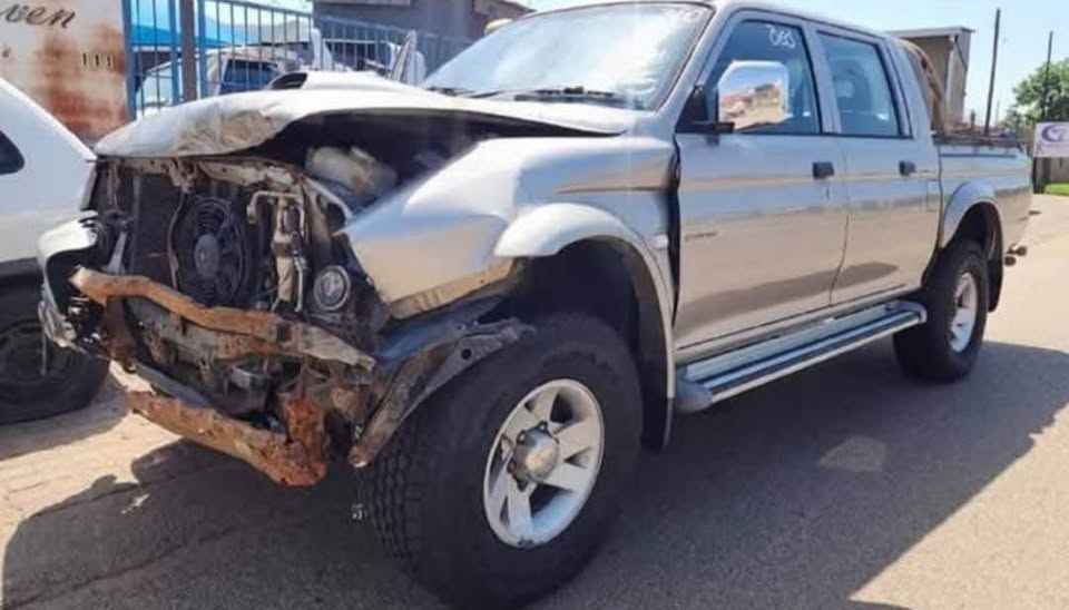 Mitsubishi Colt Double Cab Stripping For Parts