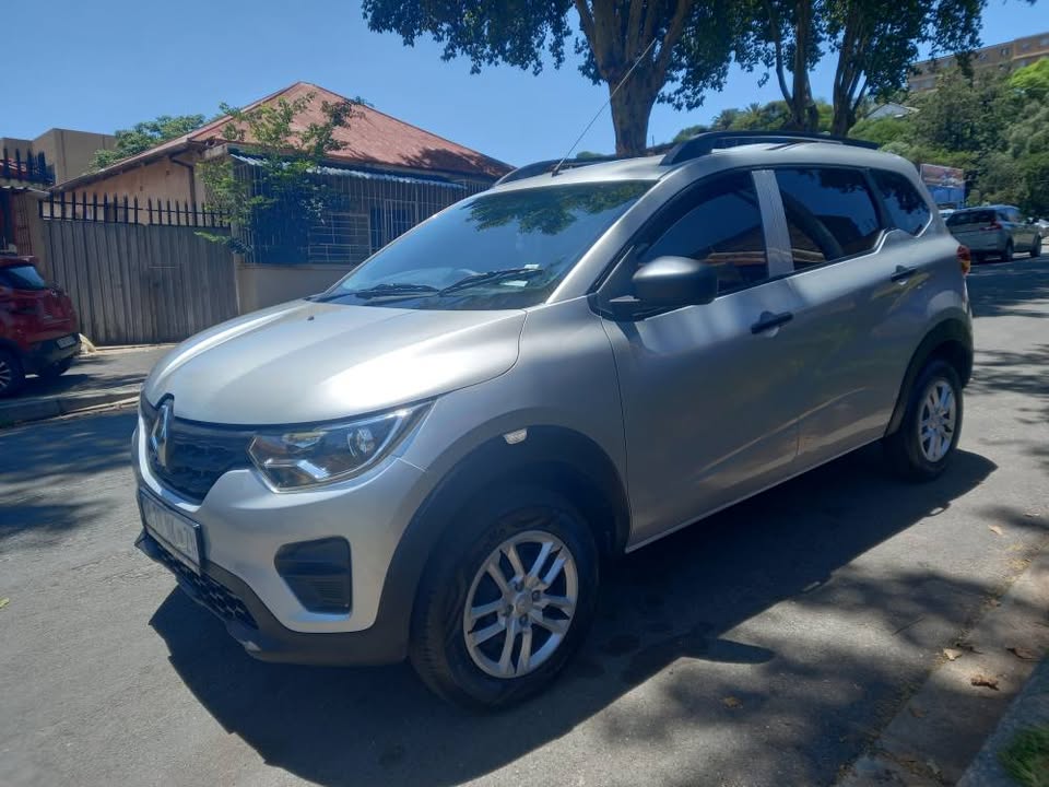 2023 Renault Triber 1.0 Petrol, Manual, Silver Color, Mileage 84000kms